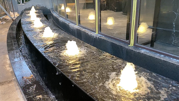 河南濟(jì)源市納里蕓酒店涌泉水景噴泉工程 河南濟(jì)源市納里蕓酒店涌泉水景噴泉工程